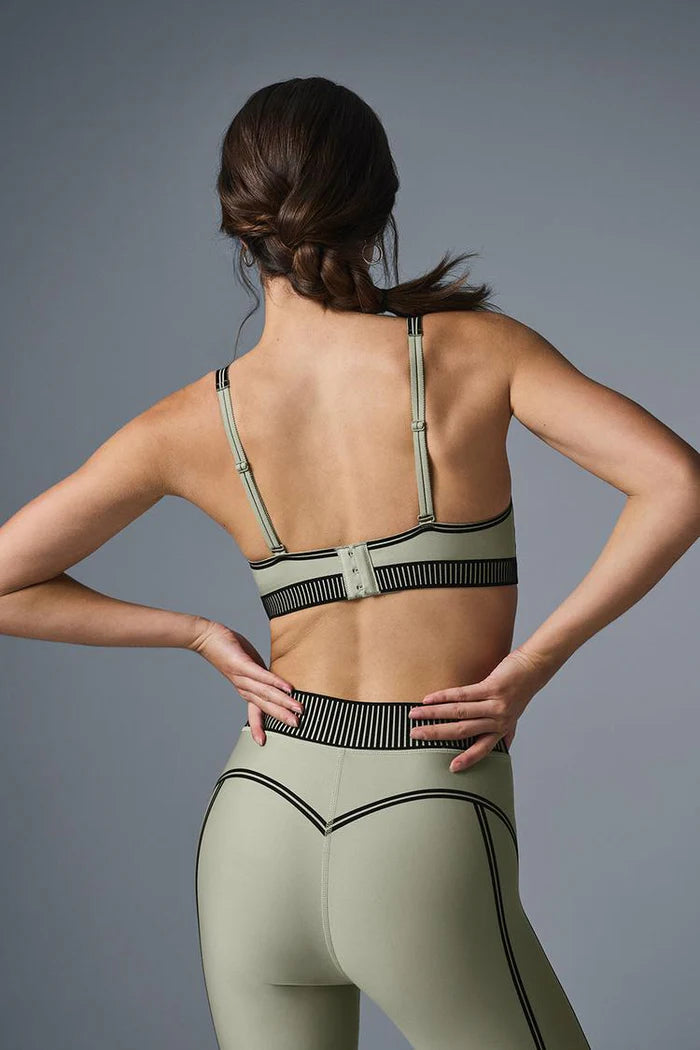 BRA + LEGGINGS - AIRLIFT LINE UP